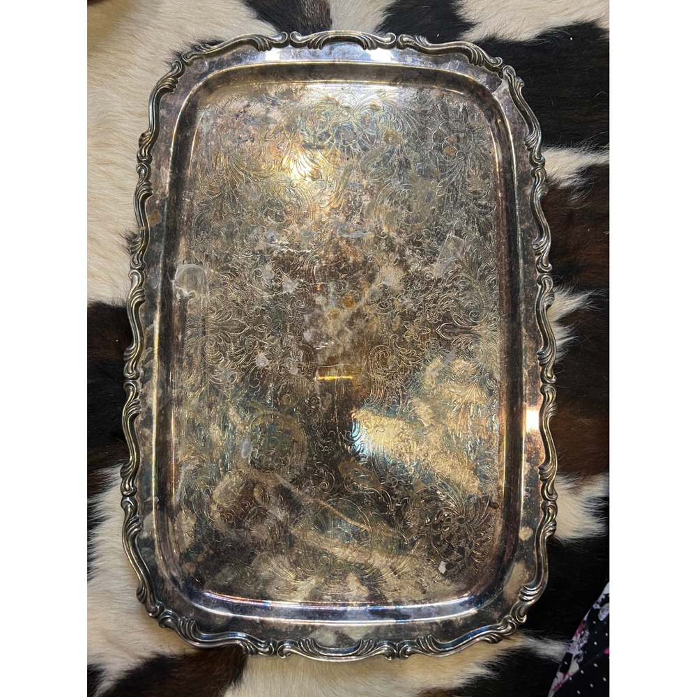 Wm A Rogers Oneida Silversmiths Silver Plated Etched Scalloped Serving Tray 15in